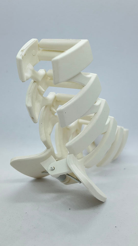 White hair claw clip