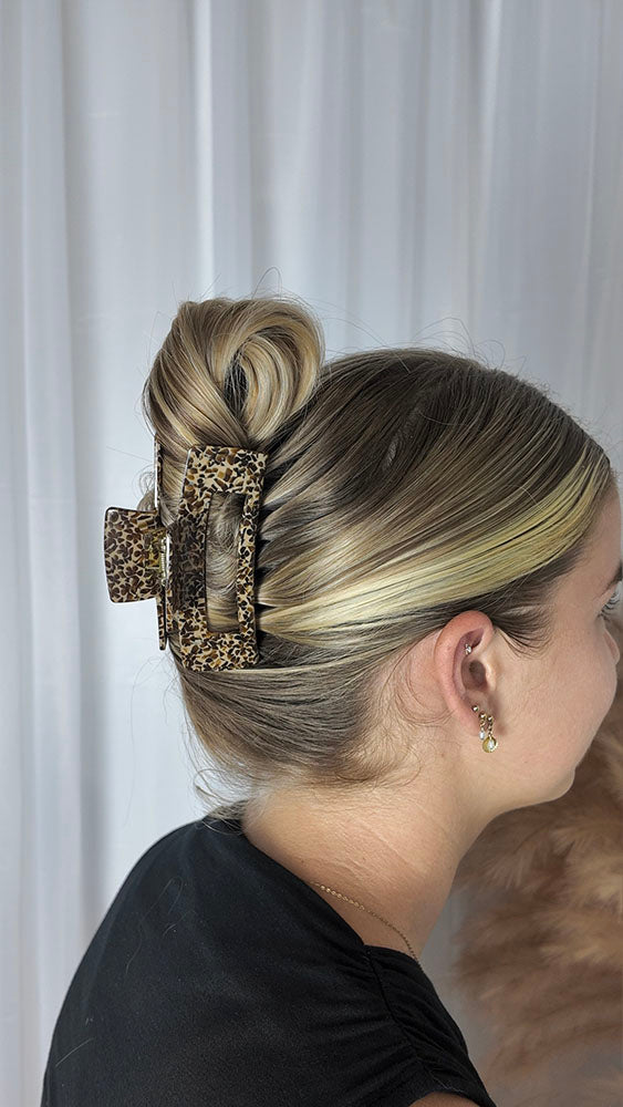 Cocoa Pebble Square Hair Clip - Regular