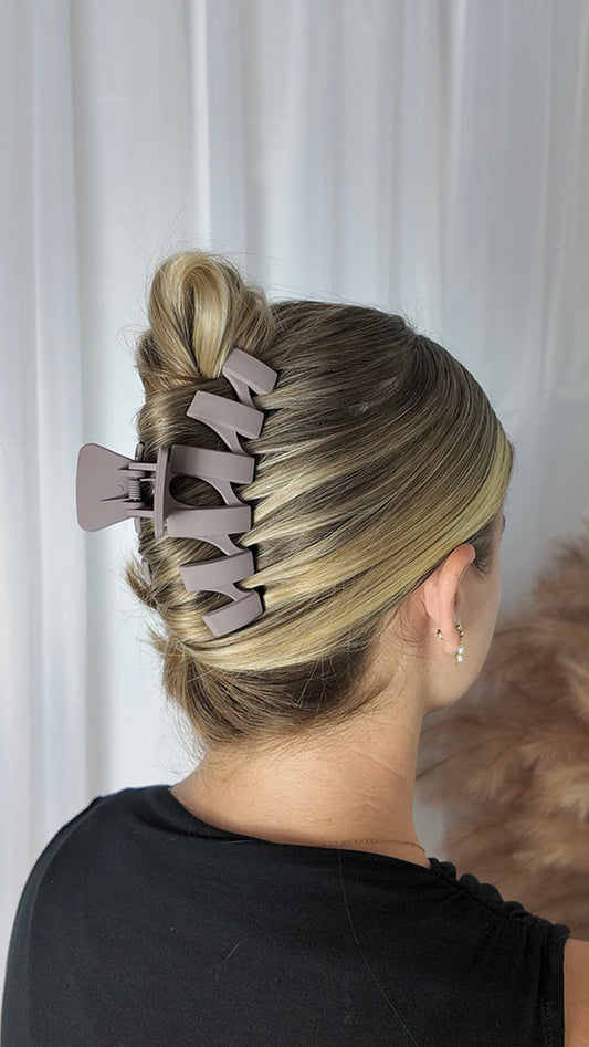 Brown ZigZag Hair Clip - Jumbo