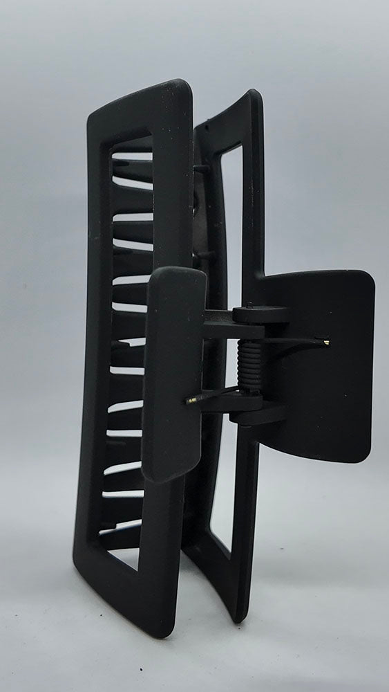 Black hair claw clip